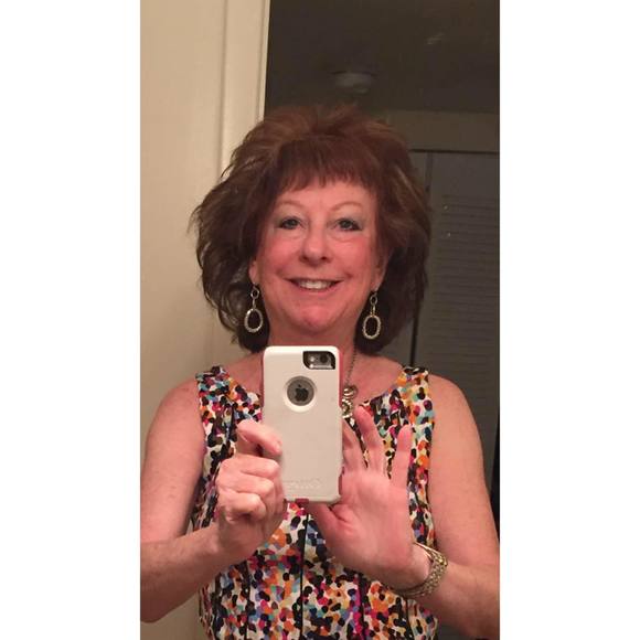 Meet your Posher, Candice - Picture 1 of 1